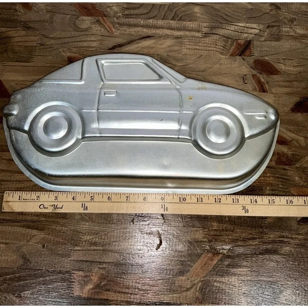 Vtg Wilton Cake Pan Lot Race Car 11 Guitar Classic Car Aluminum Bakeware‎ Set 3
